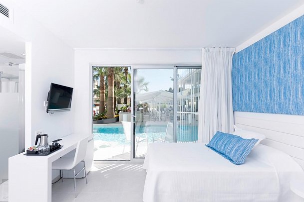 Reverence Mare - Wohnbeispiel Doppelzimmer Swim-Up (Zimmercodierung DBQ)