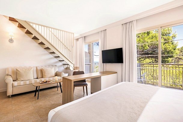 VIVA Cala Mesquida Suites & Spa Adults Only 16+ - Wohnbeispiel Juniorsuite Royal Terrace (Zimmercodierung JT1)