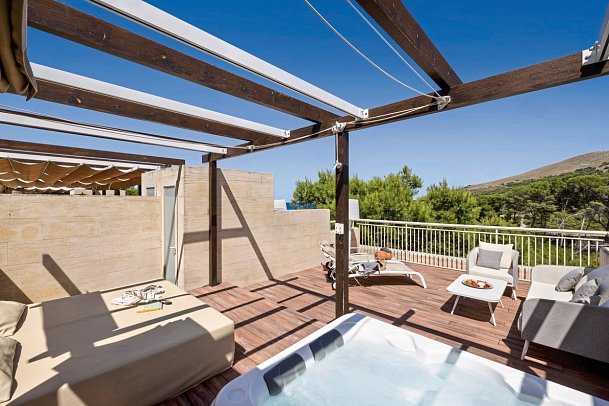 VIVA Cala Mesquida Suites & Spa Adults Only 16+ - Wohnbeispiel Juniorsuite Royal Terrace Selection Club (Zimmercodierung JT2)