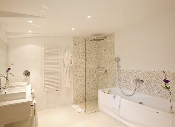 Rural L'Hermitage & Spa - Beispiel Bad (Zimmercodierung JB1)