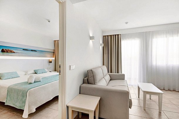 AluaSun Continental Park - Wohnbeispiel Apt. 1 Schlafzimmer (Zimmercodierung AB1)