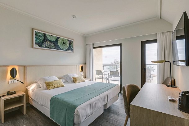 AluaSoul Palma - Wohnbeispiel Doppelzimmer Meerblick (Zimmercodierung D1M)