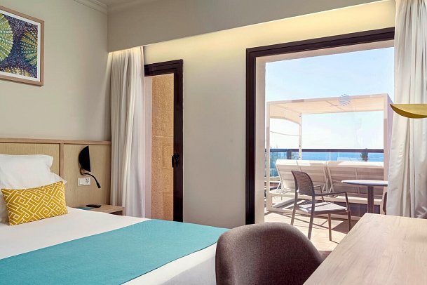 AluaSoul Palma - Wohnbeispiel Doppelzimmer Meerblick (Zimmercodierung D1M)