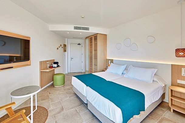 Universal Hotel Aquamarin - Wohnbeispiel Doppelzimmer (Zimmercodierung DB1)