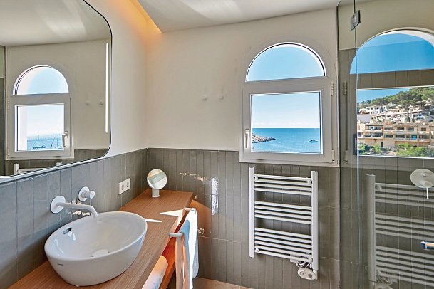 Universal Hotel Aquamarin - Wohnbeispiel Doppelzimmer Superior Meerblick (Zimmercodierung DSM)