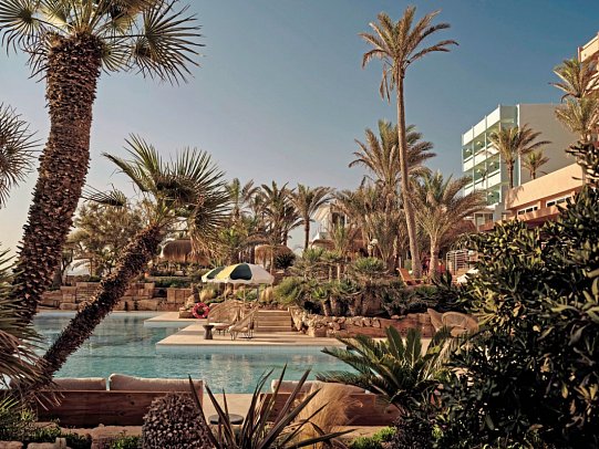 Bikini Island & Mountain Hotel Es Trenc