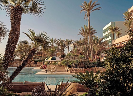 Bikini Island & Mountain Hotel Es Trenc