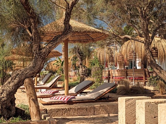 Bikini Island & Mountain Hotel Es Trenc