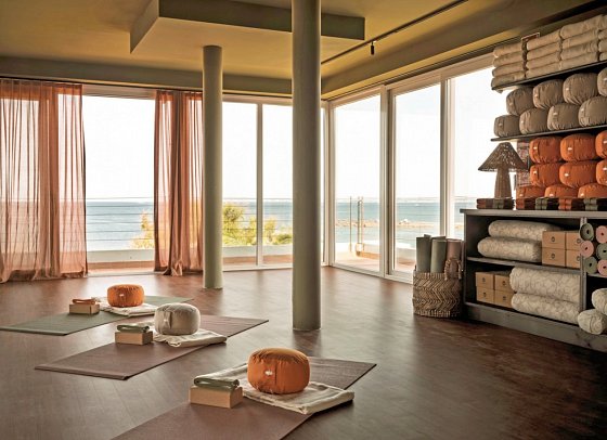 Bikini Island & Mountain Hotel Es Trenc