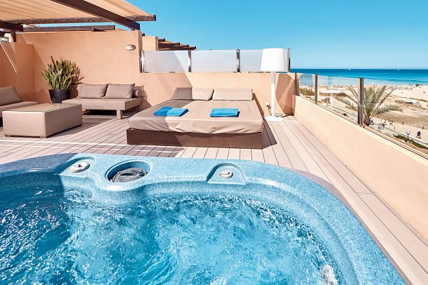 Zafiro Cala Mesquida - Wohnbeispiel Suite 1 Schlafzimmer Penthouse (Zimmercodierungen AT1, AT2, A3N & A4N)