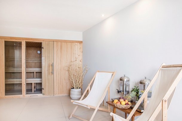 Be Live Adults Only Marivent