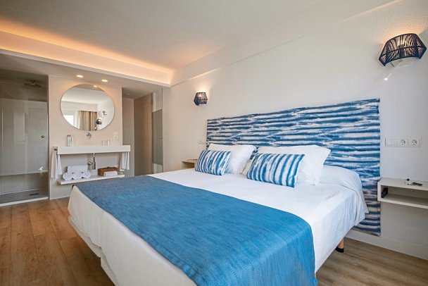 Blau Punta Reina Resort - Wohnbeispiel Juniorsuite (Zimmercodierungen JB1, JB2, J1M & J2M)