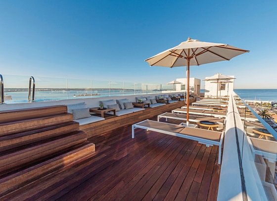 HM Alma Beach