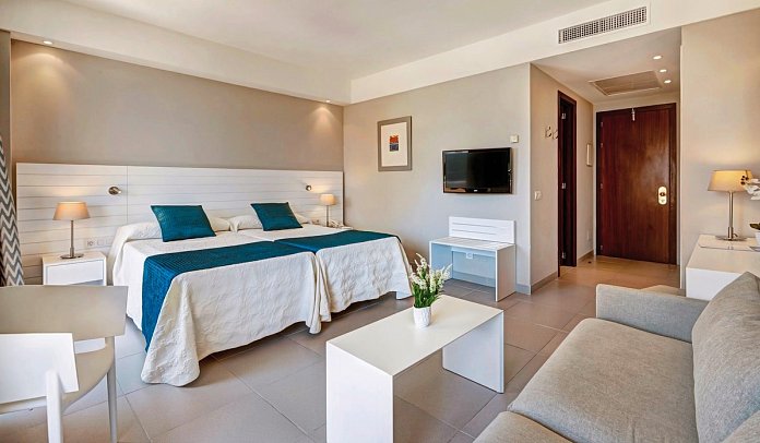 Hipotels Said - Wohnbeispiel Juniorsuite Poolblick (Zimmercodierung JBP)