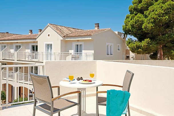 Iberostar Waves Club Cala Barca - Beispiel Balkon (Zimmercodierungen FD1 & FD2)