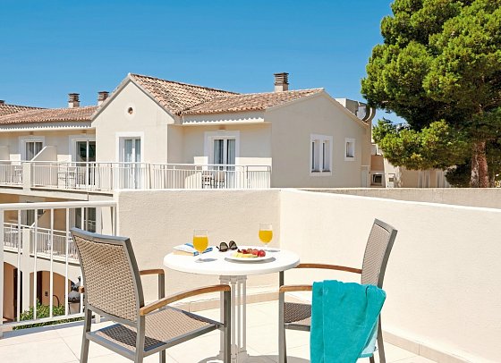 Iberostar Waves Club Cala Barca - Beispiel Balkon (Zimmercodierungen FD1 & FD2)