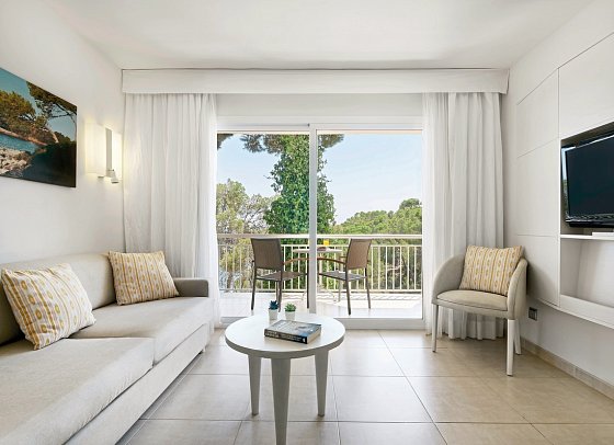 Iberostar Waves Club Cala Barca - Wohnbeispiel (Zimmercodierungen JB1, JB2, J1M, J2M, AB1, AB2, OB1 & OB2)