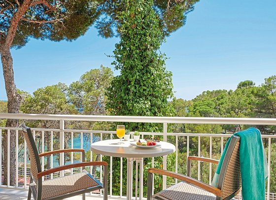 Iberostar Waves Club Cala Barca - Beispiel Balkon (Zimmercodierungen J1M & J2M)