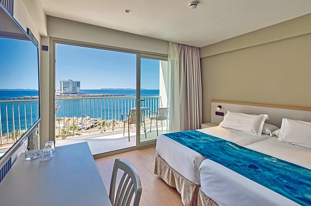 Universal Hotel Romántica - Wohnbeispiel (Zimmercodierungen DBM & DBD)