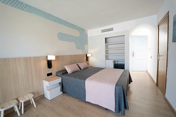 Calimera Fido Gardens - Wohnbeispiel Calimera Familienzimmer mit Verbindungstür (Zimmercodierung FV2)