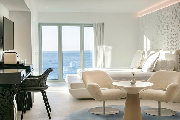 The Donna Portals - Junior Suite