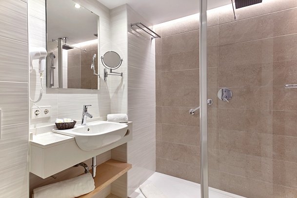 Universal Hotel Cabo Blanco - Adults Only - Beispiel Bad (Zimmercodierung DBM)