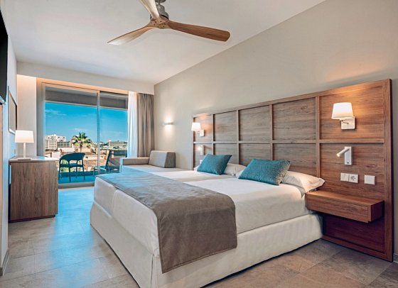 Iberostar Waves Cala Domingos - Wohnbeispiel Doppelzimmer (Zimmercodierungen DB1, DB2, DB3, DB4, FM1, FM2, F1P & F2P)