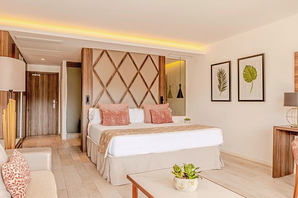 Zafiro Palace Palmanova - Wohnbeispiel Juniorsuite Penthouse Zafiro Club (Zimmercodierungen J3D & J4D)