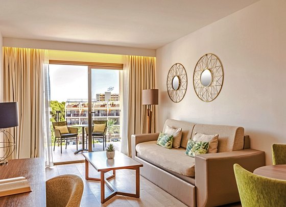Zafiro Palace Palmanova - Wohnbeispiel Suite 1 Schlafzimmer Penthouse Poolblick (Zimmercodierungen W1D & W2D)