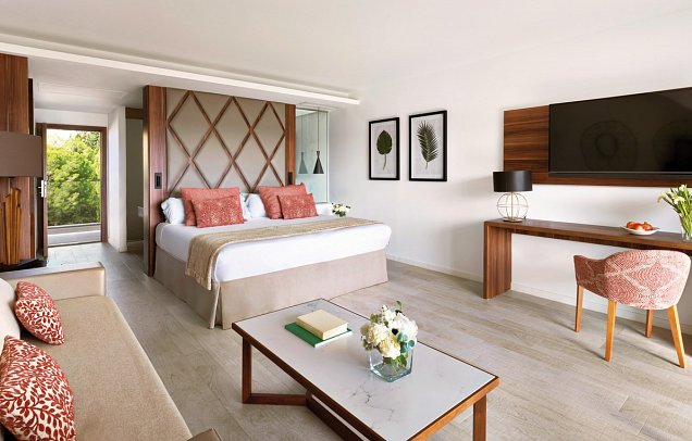 Zafiro Palace Palmanova - Wohnbeispiel Juniorsuite Penthouse Poolblick (Zimmercodierungen J1D & J2D)