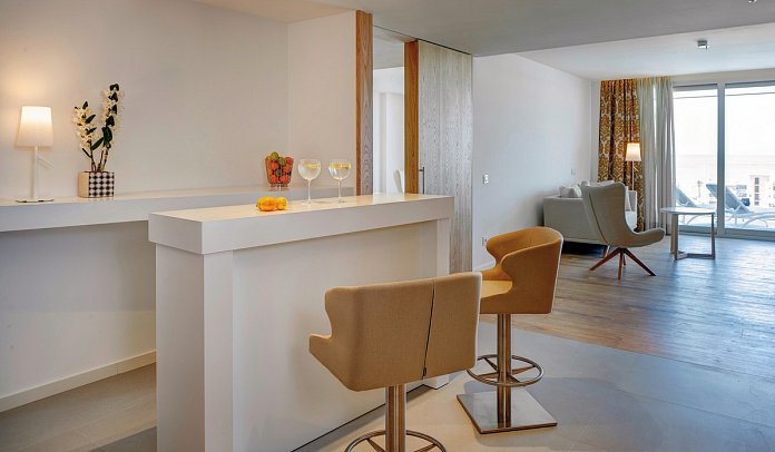 Hipotels Playa de Palma Palace - Wohnbeispiel Juniorsuite Poolblick (Zimmercodierung JBP)