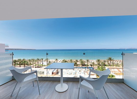 Iberostar Waves Bahía de Palma - Wohnbeispiel Juniorsuite Superior Meerblick (Zimmercodierungen J3M & J4M)