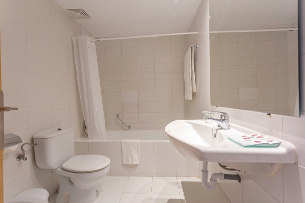 JS Ca'n Picafort - Beispiel Bad (Zimmercodierungen DP2, DP1, DB1, DB2, DBD & DBM)