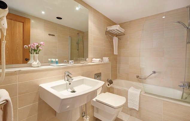 Hipotels Coma Gran - Beispiel Bad (Zimmercodierungen SB1 & AB1)