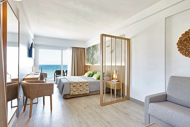 Universal Hotel Castell Royal - Wohnbeispiel Juniorsuite Meerblick (Zimmercodierung JBM)