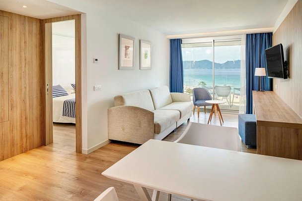 Hipotels Bahía Cala Millor - Wohnbeispiel Suite (Zimmercodierung WBM)