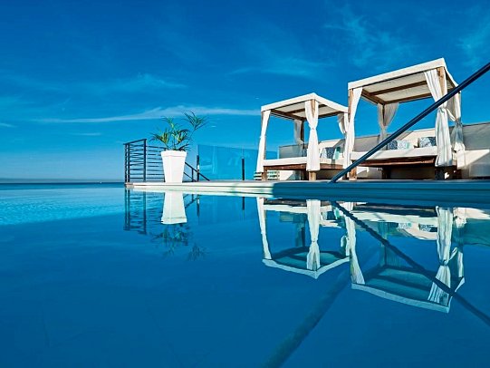 BQ Aguamarina Boutique