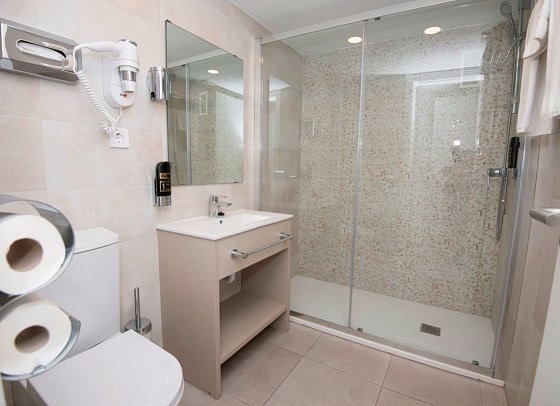 Chevy Hotel & Suites - Beispiel Bad (Zimmercodierung WB1)