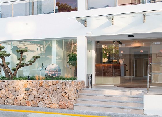 Chevy Hotel & Suites