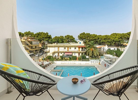 Vibra Palma Cactus - Beispiel Balkon Doppelzimmer Poolblick (Zimmercodierung DBP)