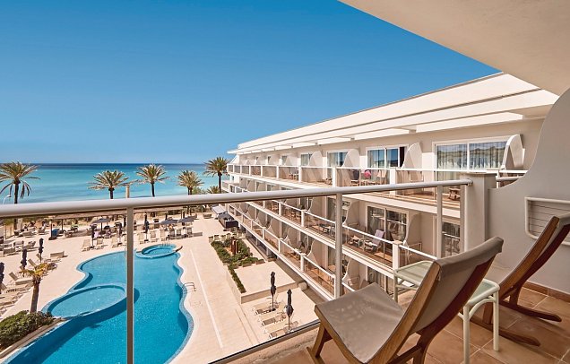 Universal Hotel Neptuno - Adults Only - Beispiel Balkon Doppelzimmer Meerblick (Zimmercodierung D1M)