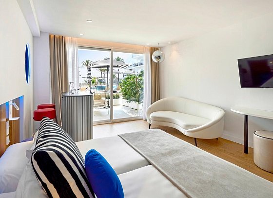 Universal Hotel Neptuno - Adults Only - Wohnbeispiel Juniorsuite mit Terrasse (Zimmercodierung JB1)