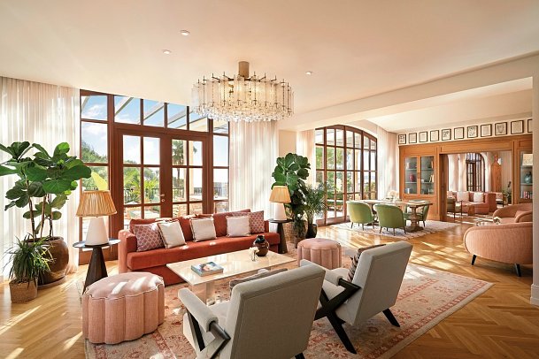 The St. Regis Mardavall Mallorca Resort