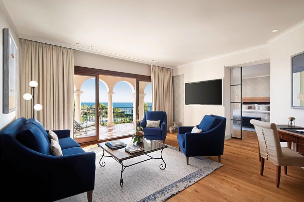 The St. Regis Mardavall Mallorca Resort