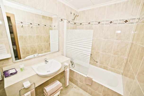 Cala Gat - Badezimmer