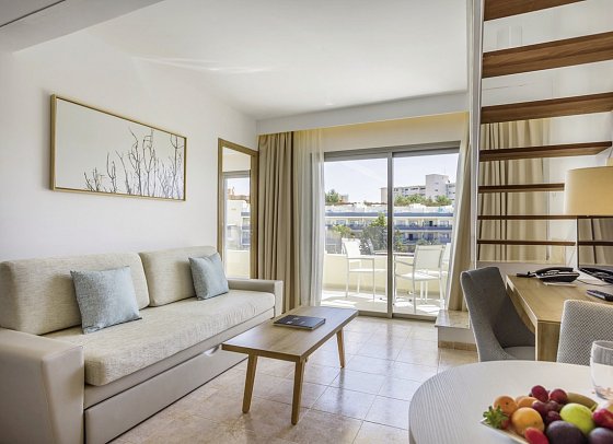 Zafiro Palmanova - Wohnbeispiel Suite 1 Schlafzimmer Swim-Up (Zimmercodierungen W1Q & W2Q)