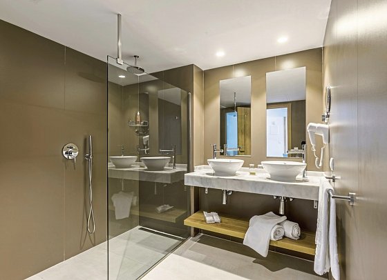 Zafiro Palmanova - Wohnbeispiel Suite 1 Schlafzimmer Swim-Up (Zimmercodierungen W1Q & W2Q)
