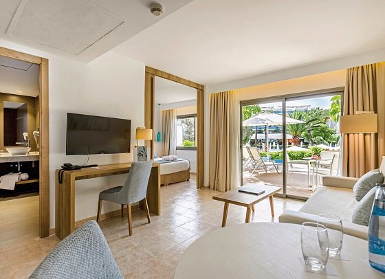 Zafiro Palmanova - Wohnbeispiel Suite 1 Schlafzimmer (Zimmercodierungen WB1 & WB2)