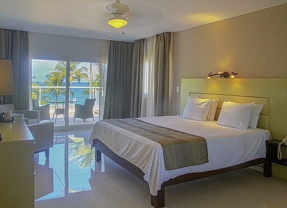 Villa Taina - Wohnbeispiel Double Room Comfort Sea Side (Zimmercodierung DFC)