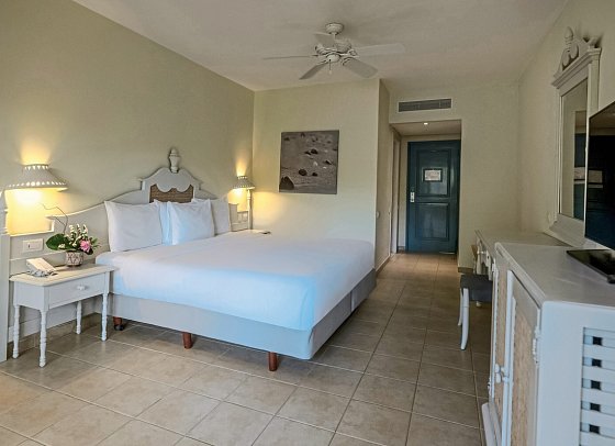 Iberostar Waves Costa Dorada - Wohnbeispiel Premium Near Beach (Zimmercodierung DS1)